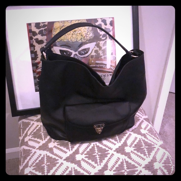 REDUCED💥Banana Republic Black Leather Bucket Bag - Picture 3 of 7